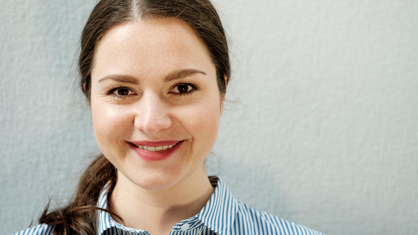 Unter uns: Antonia Michalsky spielt Saskia Weigel "Unter uns"-Star Antonia Michalsky spielt Saskia Weigel.