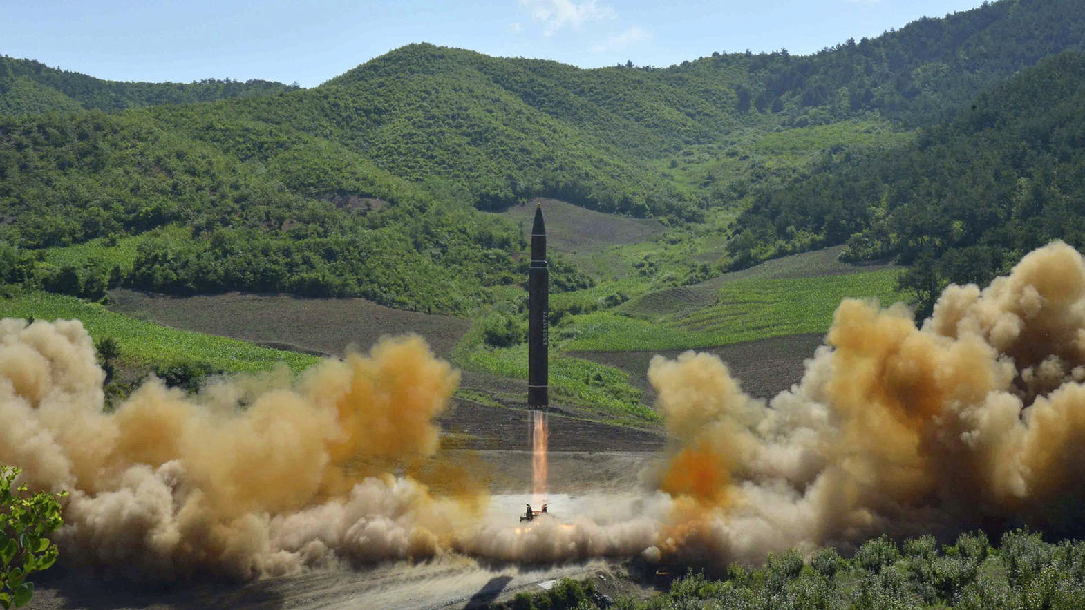 BND informiert Bundestag über Gefahr von Raketen aus Nordkorea Gefahr von Raketen aus Nordkorea