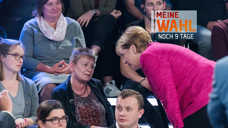 Reinigungskraft nimmt Angela Merkel in die Zange: "Warum tut die Regierung nichts?" Klartext