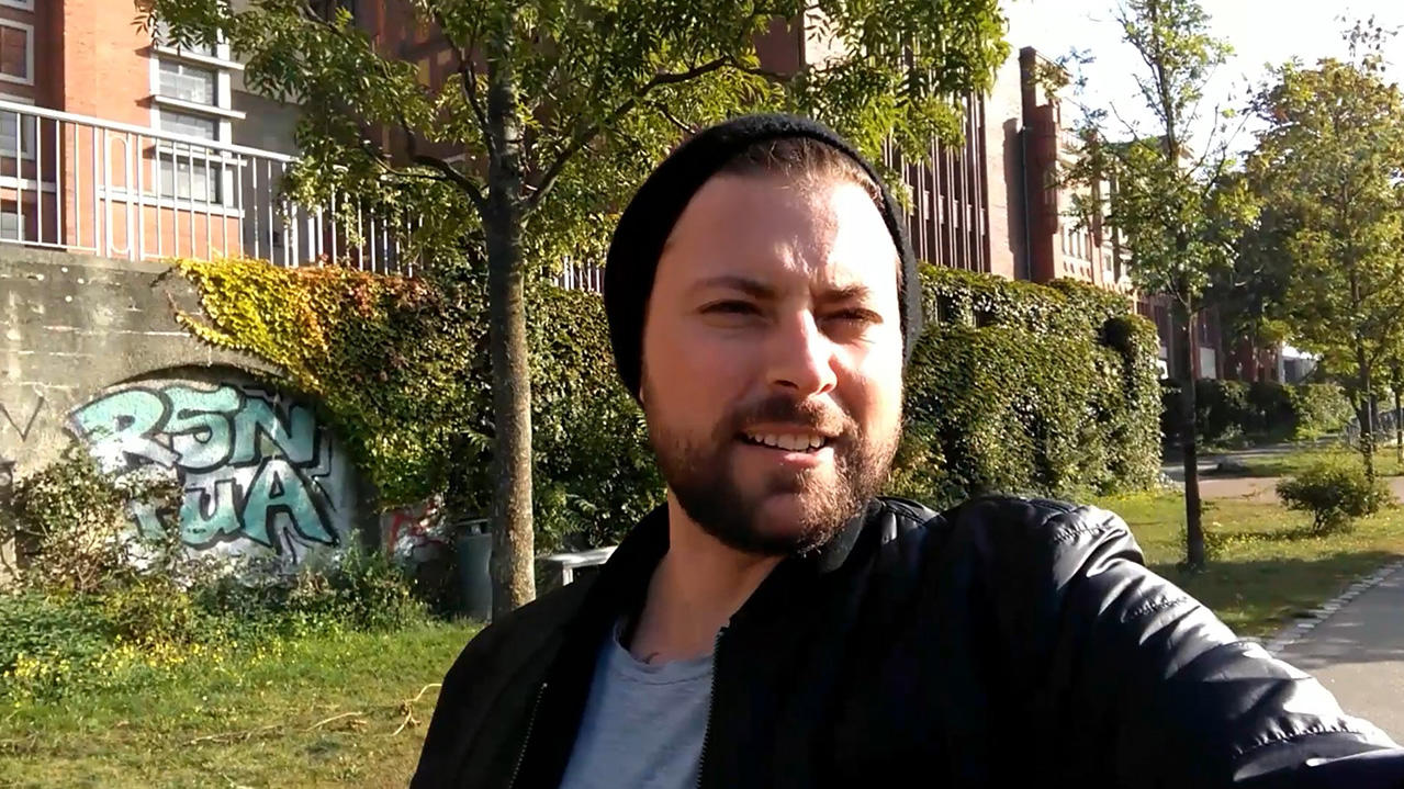 Felix von Jascheroff ist unter der Haube: Der GZSZ-Star hat seine Bianca geheiratet Felix von Jascheroff hat seine Bianca geheiratet.