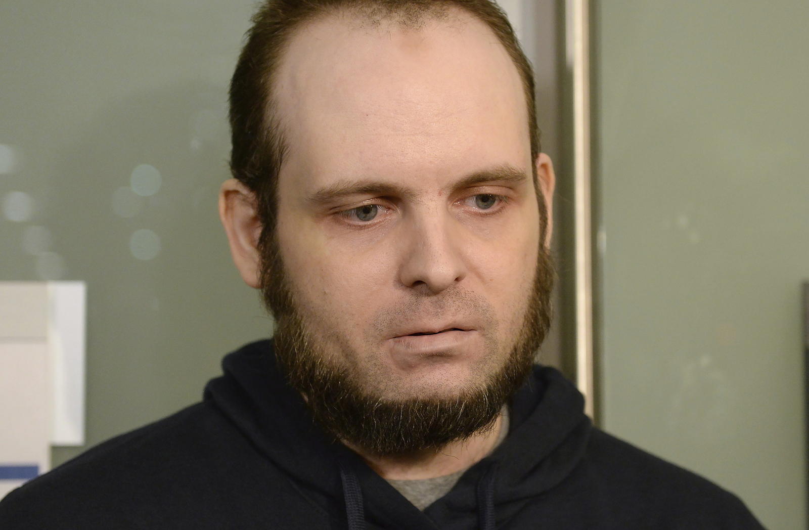 Taliban-Geiseln befreit: Familie nach fünf Jahren Gefangenschaft zurück in Kanada Joshua Boyle ist sichtlich gezeichnet von den Jahren in Gefangenschaft.
