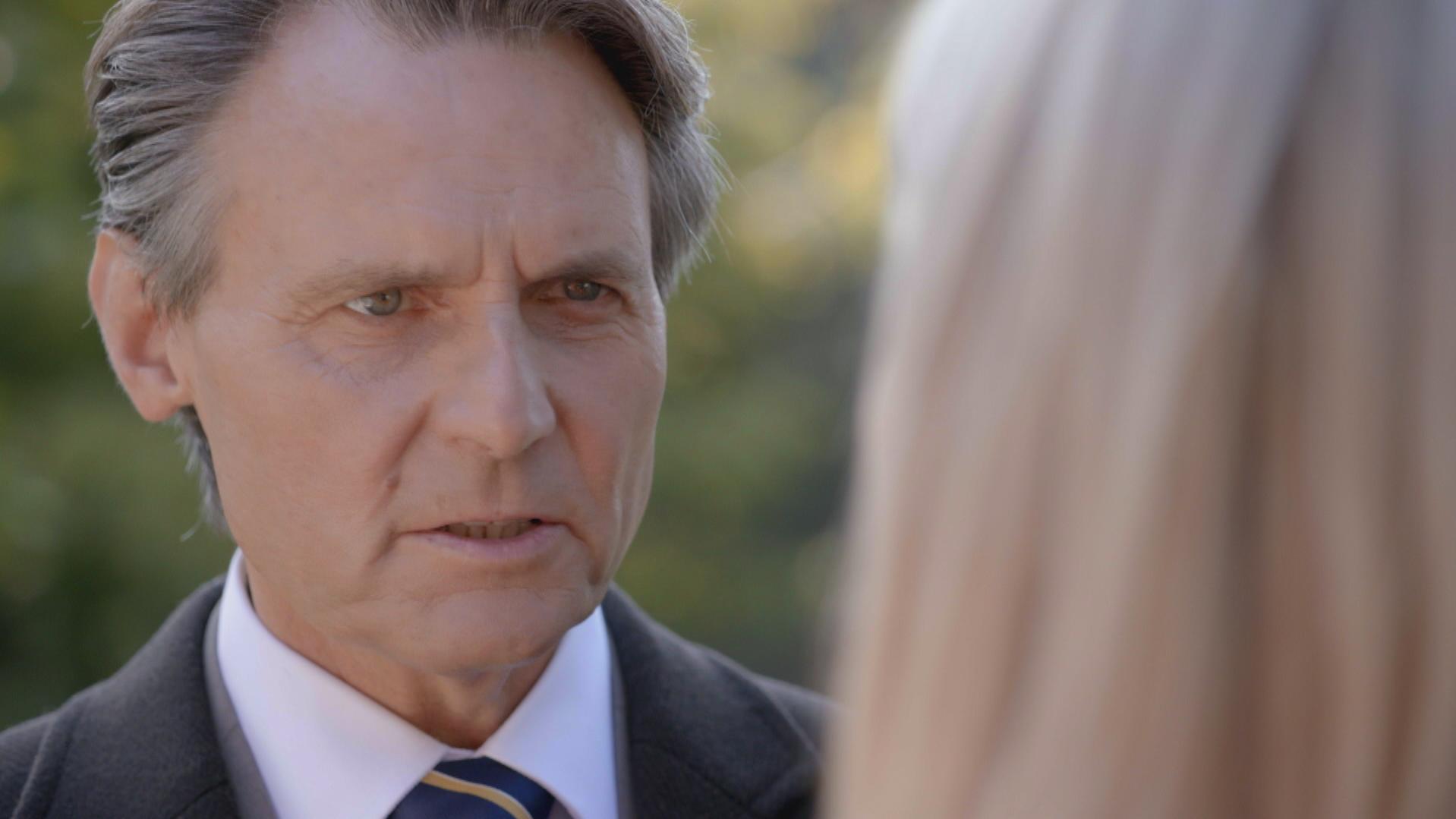 GZSZ-Folge 6387 vom 20.11.2017: Jo Gerner droht Sunny GZSZ: Jo Gerner droht Sunny.