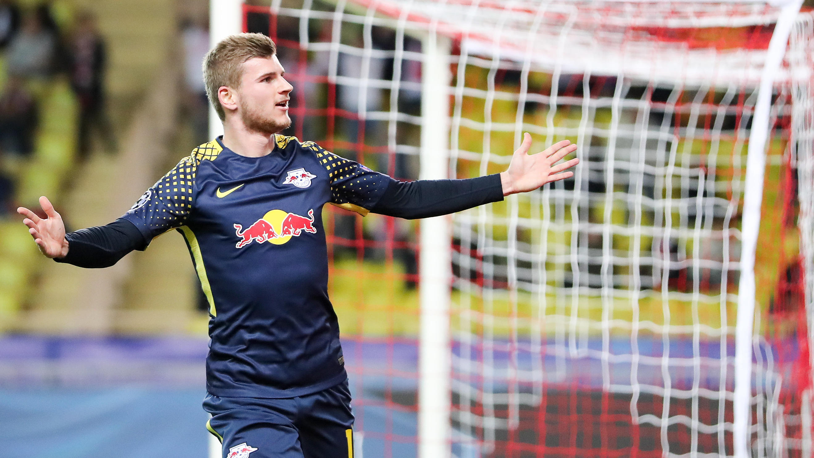 Champions League: Tottenham erlegt den BVB - Leipzig träumt nach Gala Fußball: Champions League, AS Monaco - RB Leipzig, Vorrunde, Gruppe G, 5. Spieltag am 21.11.2017 in Stade Louis II in Monaco. Leipzigs Spieler Timo Werner jubelt nach seinem Treffer zum 2:0. Foto: Jan Woitas/dpa-Zentralbild/dpa +++(c) dpa - Bildfunk+
