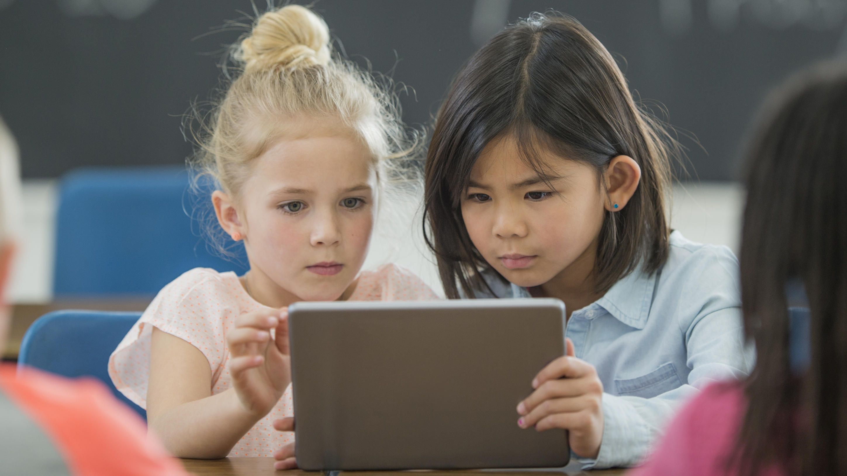 'YouTube Kids': DAS sollten alle Eltern wissen! Die App 'YouTube Kids' birgt Gefahren für Kinder