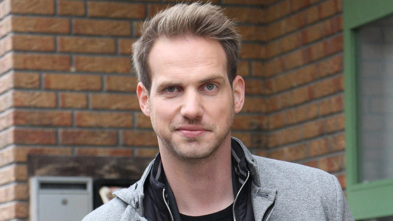 AWZ: Christian Feist spielt Damian Steinkamp AWZ-Star Christian Feist spielt Damian Steinkamp