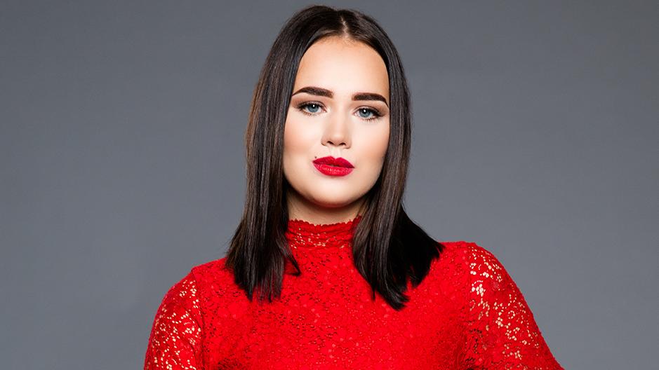 Der Bachelor 2018: Amelie (22) aus München bekommt in der ersten "Nacht der Rosen" keine Rose Amelie bekommt in der ersten "Nacht der Rosen" bei "Der Bachelor" 2018 keine Rose.