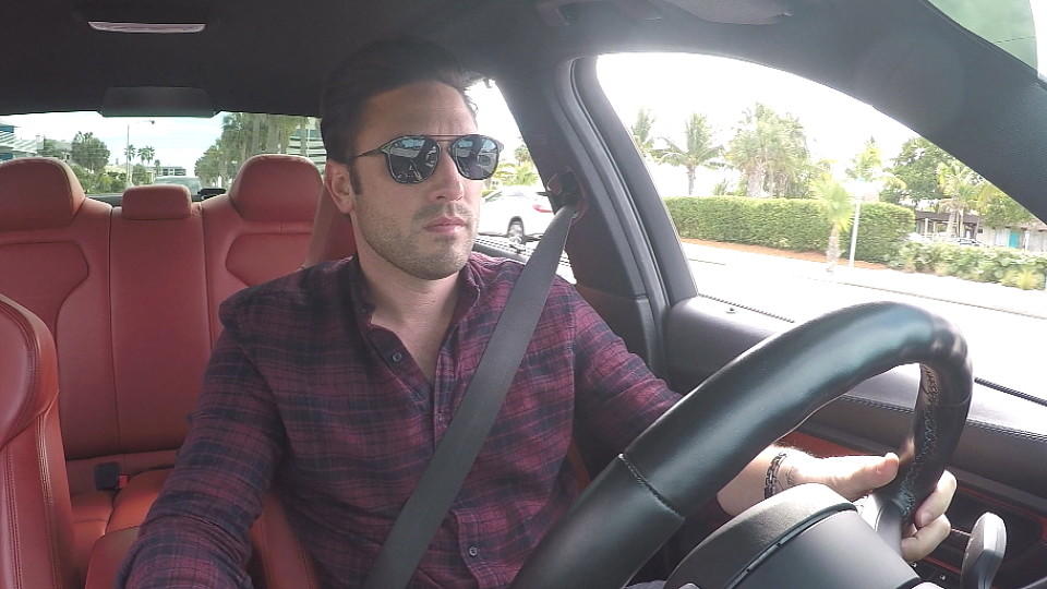 Der Bachelor 2018: Daniel Völz beschreibt seine Traumfrau Der neue Bachelor Daniel Völz hat eine Leidenschaft für Autos.