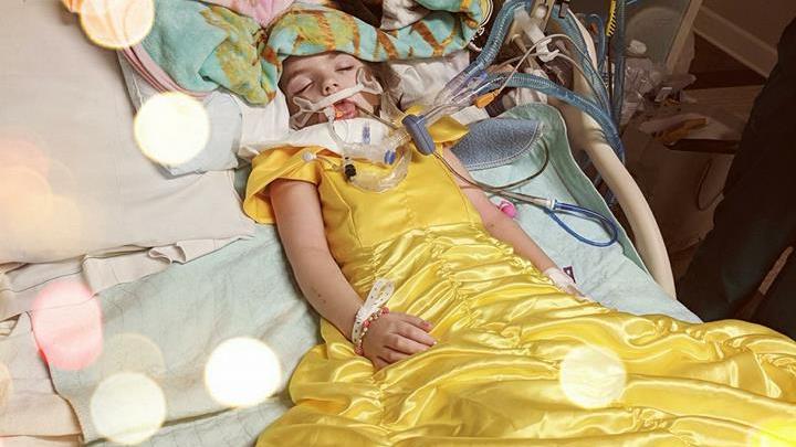 Emotionaler Abschied: Braylynn Lawhon (5) stirbt als Prinzessin Braylynn starb als Prinzessin - sie hat den Kampf gegen den Krebs endgültig verloren.