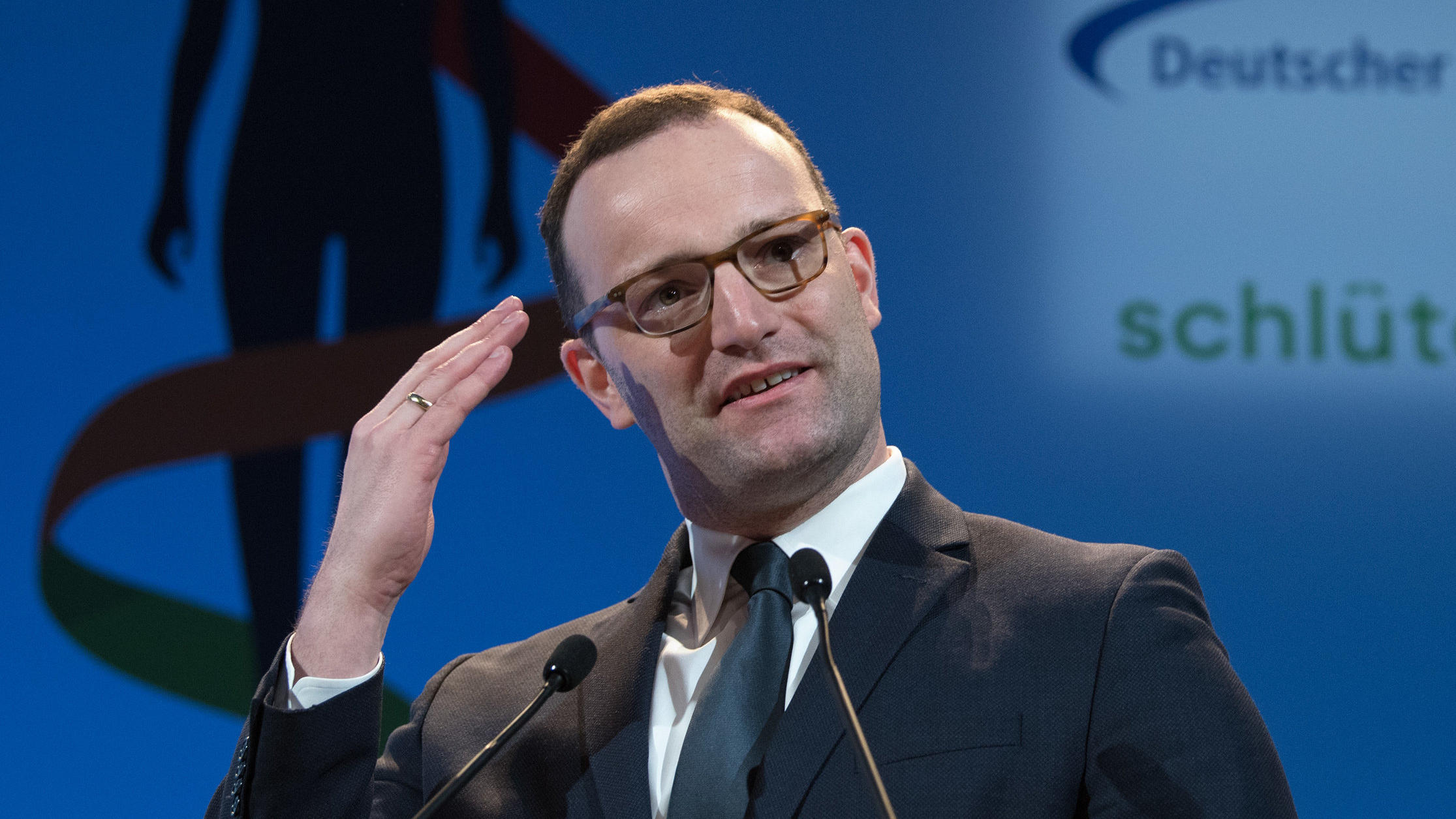 Jens Spahn äußert sich gegen Abtreibung: "Es geht um ungeborenes menschliches Leben" Jens Spahn (CDU), Bundesgesundheitsminister