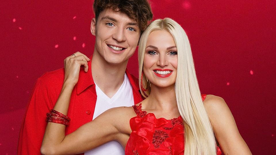 Let's Dance 2018: "Die Lochis"-Zwilling Roman Lochmann scheidet in Show 7 aus Roman Lochmann tanzt bei "Let's Dance" 2018 mit Profitänzerin Katja Kalugina.