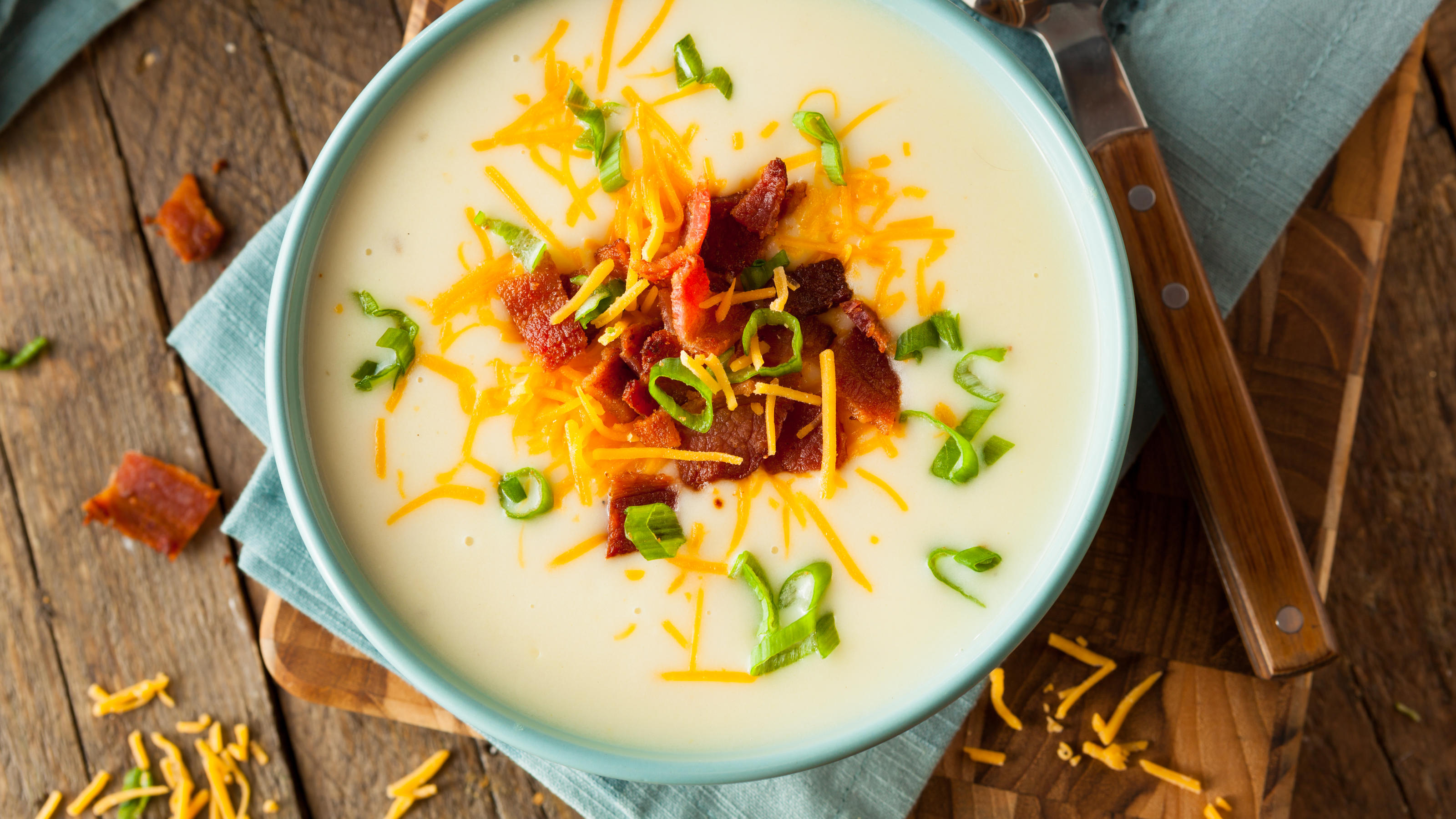 Rezepte für zwei Euro: Lecker und günstig kochen Kartoffelsuppe