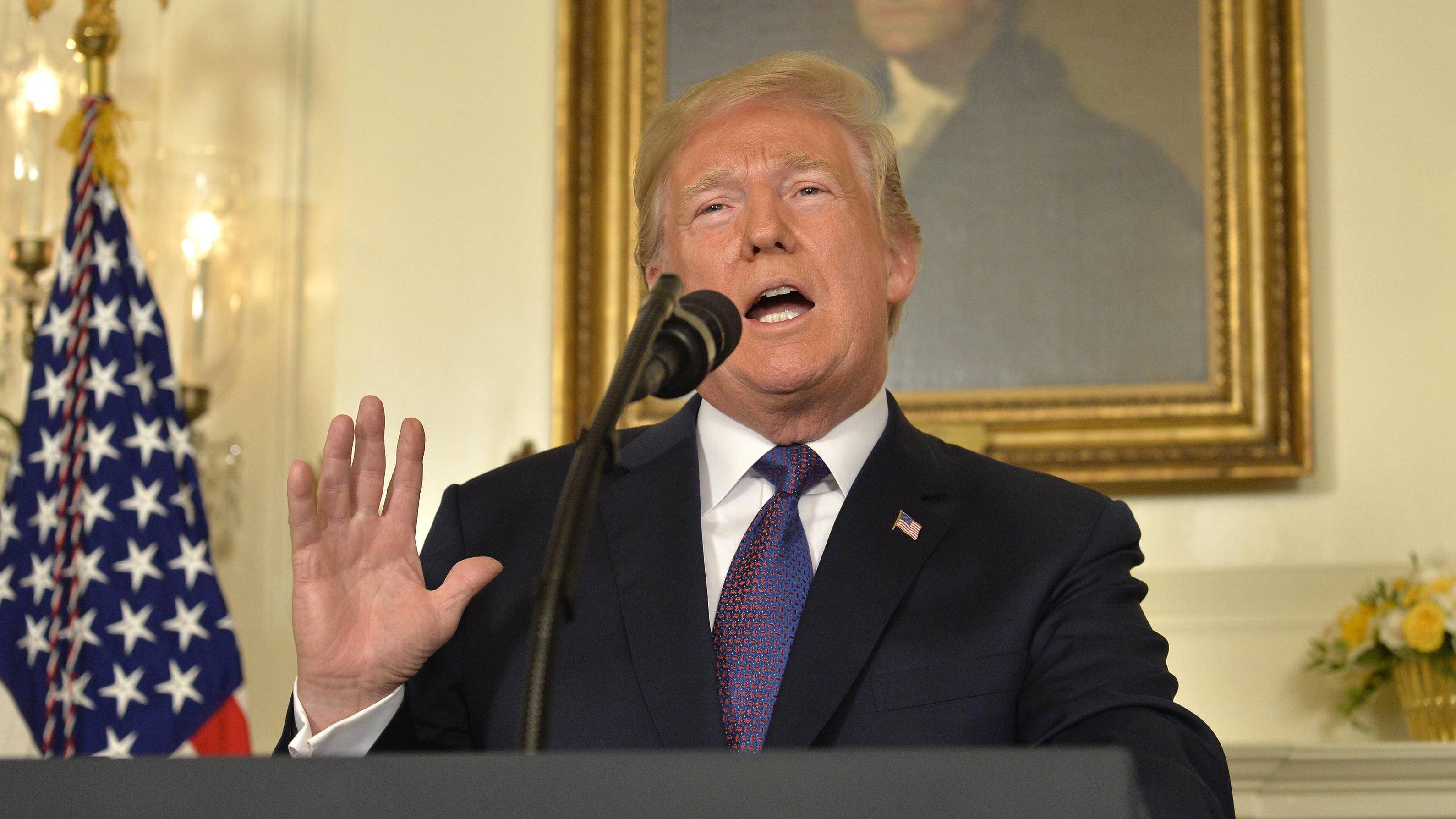 Vergeltungsschlag für mutmaßlichen Giftgasangriff: USA und Verbündete feuern Raketen auf Syrien Donald Trump spricht zur Nation.