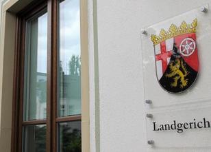 Sie sollen als Teil einer Bande hochwertige medizinische Geräte im Wert von... weiterlesen