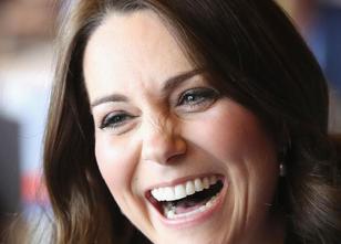Bei der hochschwangeren britischen Herzogin Kate haben die Wehen eingesetzt... weiterlesen