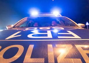 Mit einem Staubsaugerrohr hat in Hamm ein 48-Jähriger einen 40-Jährigen kra... weiterlesen