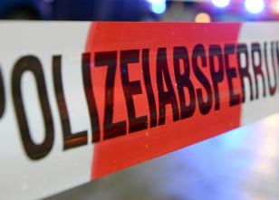 Der Fahrer eines Muldenkippers ist nach einer Panne auf der A33 tödlich ver... weiterlesen