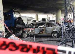 Nach der Sperrung einer Brücke der Autobahn 59 bei Duisburg soll der Verkeh... weiterlesen