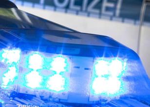 Mehrere 10.000 Euro Bargeld und Schmuck haben Einbrecher in einem Haus in W... weiterlesen