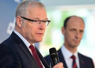 Am geplanten Hauptstadtflughafen BER beginnt am heutigen Mittwoch (10 Uhr) ... weiterlesen