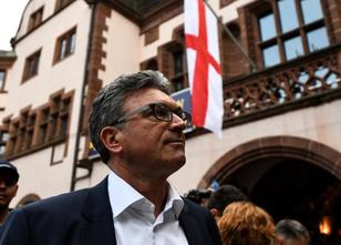 Der Freiburger Oberbürgermeister Dieter Salomon (Grüne) erhält nach seiner ... weiterlesen