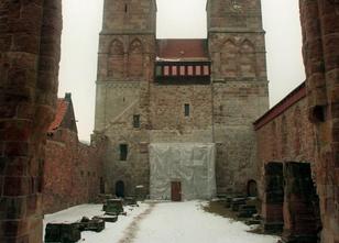 Steuerfahnder haben in Kloster Veßra (Kreis Hildburghausen) eine Gaststätte... weiterlesen