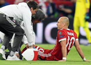 Bayern Münchens Flügelspieler Arjen Robben hat sich im Champions-League-Hal... weiterlesen