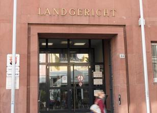 Der Frankenthaler Prozess gegen drei ehemalige Mitarbeiter eines Seniorenhe... weiterlesen
