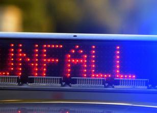 Ein betrunkener Autofahrer hat die Polizei während einer wilden Verfolgungs... weiterlesen