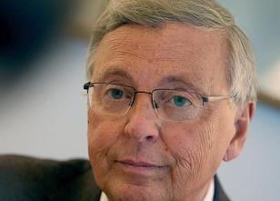 CDU-Politiker Wolfgang Bosbach (65) will seinem Lieblingsclub 1. FC Köln au... weiterlesen
