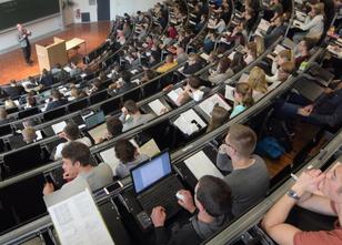 50.931 Studenten waren im Wintersemester 2016/17 in Rheinland-Pfalz für die... weiterlesen