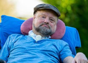 Der DDR-Liedermacher Holger Biege ist tot. Der 65-Jährige starb am Mittwoch... weiterlesen