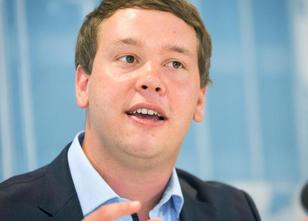 Grünen-Landeschef Oliver Hildenbrand sieht die grün-schwarze Koalition nach... weiterlesen