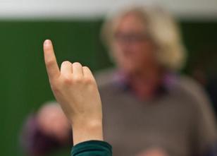 Mit der Situation von Lehrern an den Grundschulen in Schleswig-Holstein bef... weiterlesen
