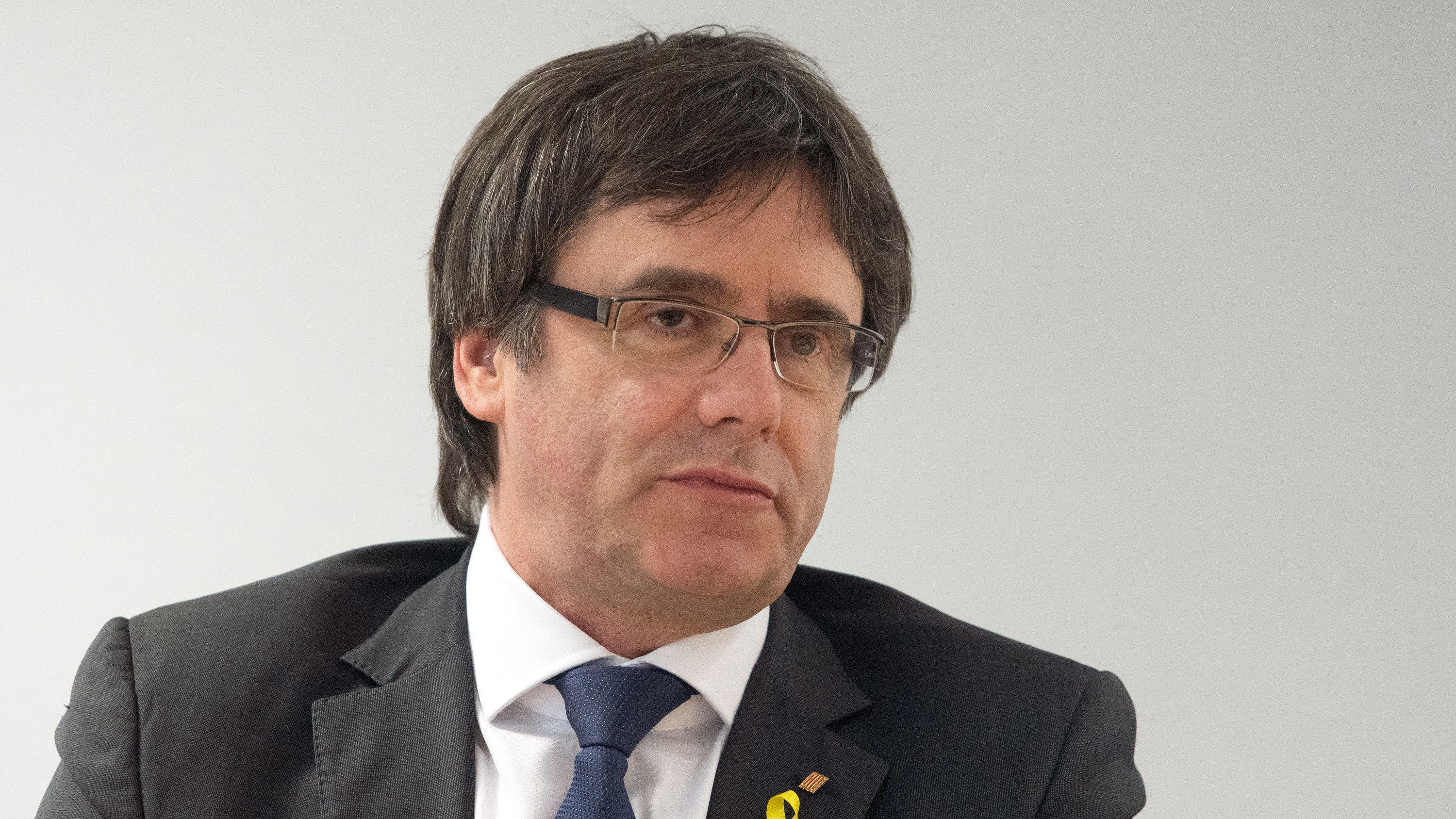 Katalonien: Puigdemont sieht von Kandidatur als Regionalpräsident ab Carles Puigdemont