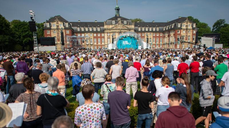 Kirche erhofft sich Image-Aufbesserung nach Katholikentag Tausende sind gekommen