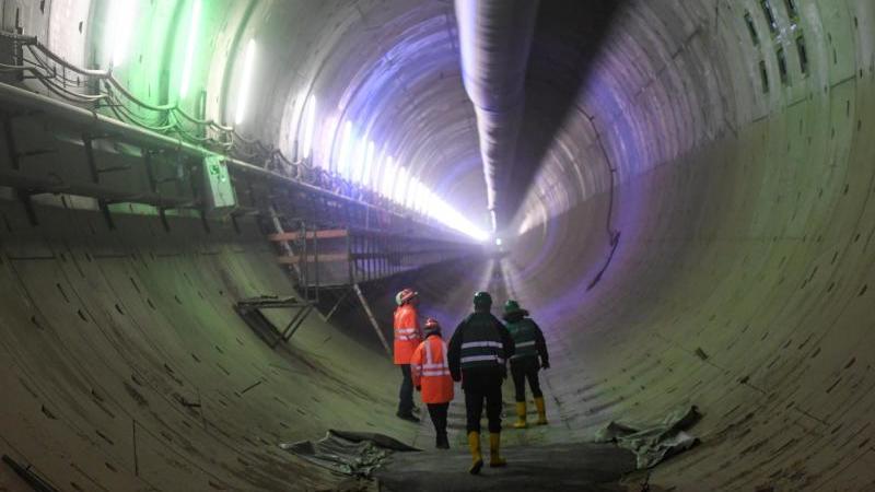 Bohrungen sollen Ursache für Tunnelschaden in Rastatt klären Tunnel