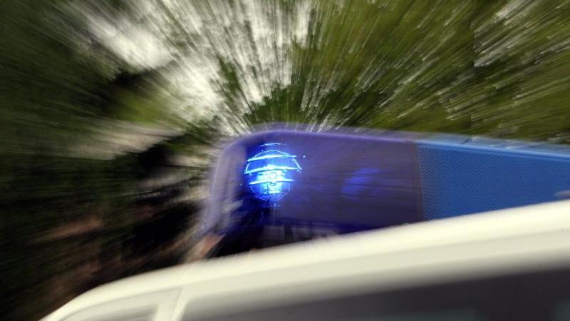 Lottoladen in Stralsund überfallen Blaulicht der Polizei