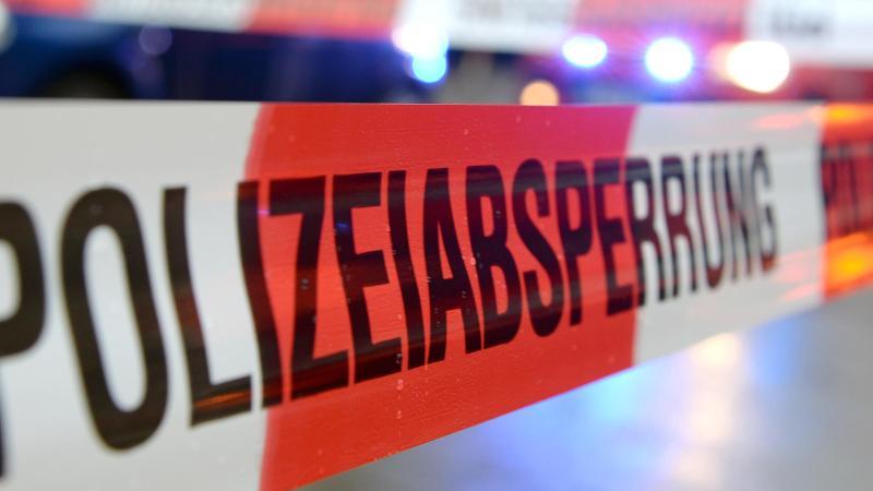 Weltkriegsbombe in Essen entschärft: Verkehrsbehinderungen Polizeiabsperrung