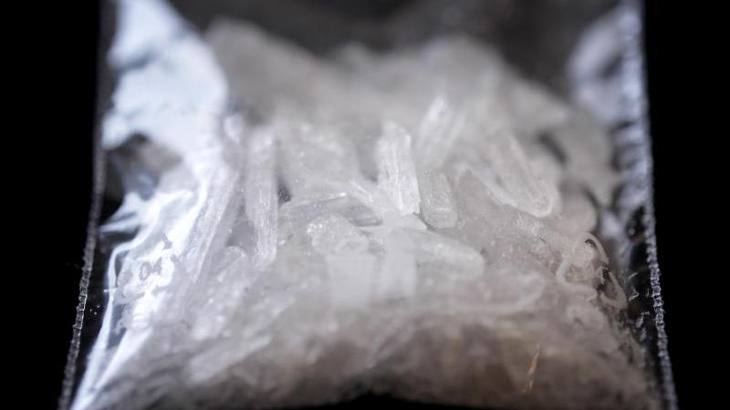 Berliner Polizei macht zufällig größten Crystal-Meth-Fund Crystal Meth