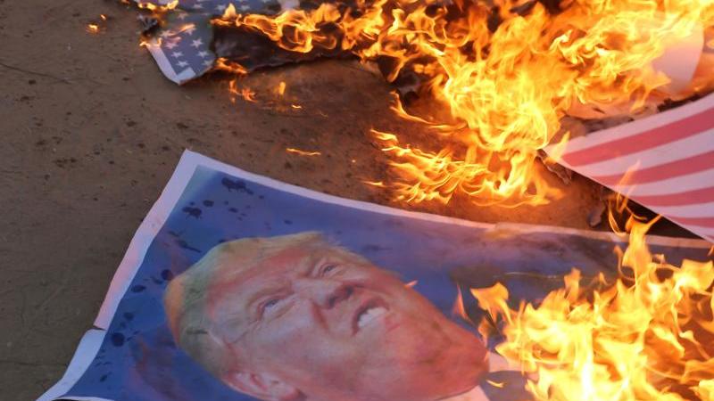 UN-Menschenrechtsrat hält Sondersitzung zu Gewalt in Gaza Protest in Gaza