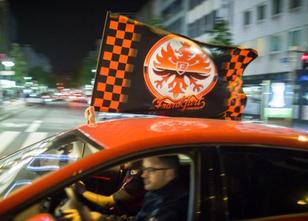 Die Fans von Eintracht Frankfurt haben den sensationellen Sieg im DFB-Pokal... weiterlesen
