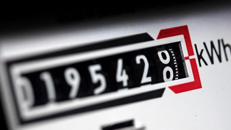 Netzagentur: Kein Grund für Annahme steigender Strompreise Stromzähler