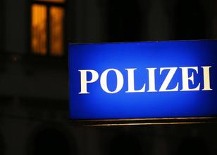 Die Räuber kamen in dunkler Kleidung, maskiert und bedrohten den Gastwirt u... weiterlesen