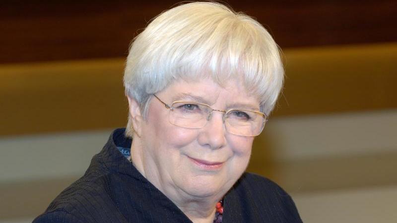 SPD ehrt Sozialverband mit Hoegner-Preis Ulrike Mascher, Präsidentin des Sozialverbandes VdK Deutschland
