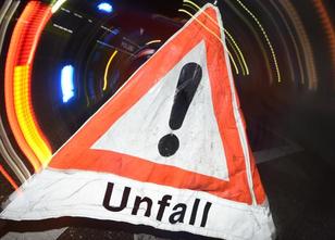 Ein Motorradfahrer ist in der Altmark bei einem Zusammenstoß mit einem Reh ... weiterlesen