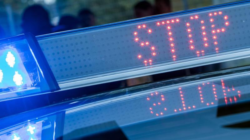 Mann bei Streit in Ochtrup tödlich verletzt Ein Polizeiauto