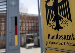 Die Affäre um Unregelmäßigkeiten beim Bundesamt für Migration und Flüchtlin... weiterlesen