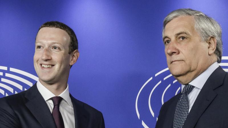 Zuckerberg-Anhörung in Brüssel als "Farce" kritisiert Zuckerberg im EU-Parlarlament