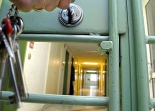 Im vergangenen Jahr haben sich in Bayerns Gefängnissen 14 Häftlinge das Leb... weiterlesen