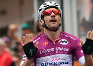 Elia Viviani hat beim 101. Giro d'Italia seine vierte Etappe gewonnen. Der ... weiterlesen